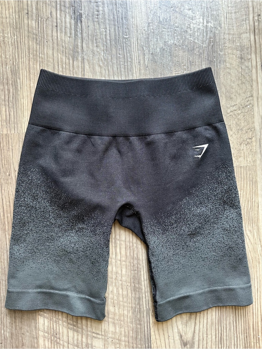 Gymshark Adapt Ombre Seamless biker shorts in Black/Grey